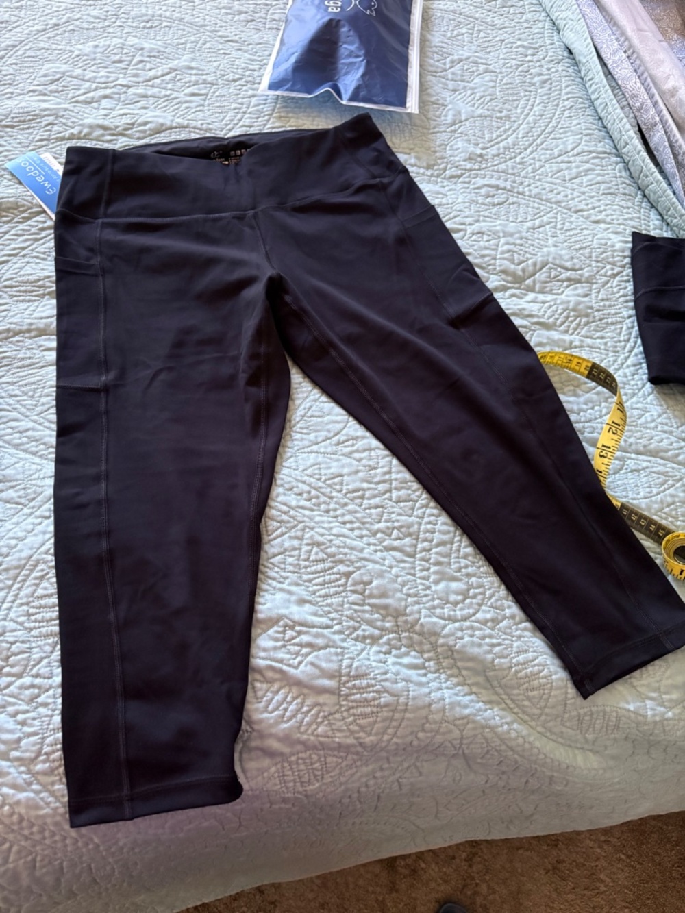 NWT capri leggings XL